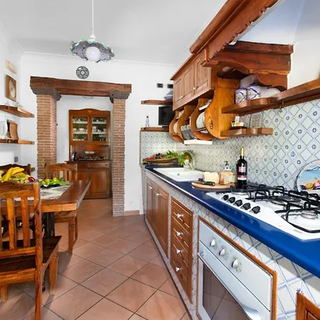 Simba Massa Lubrense